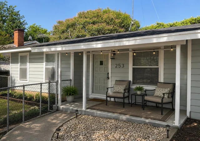 Photo 1 of Single family home for sale at 253 County Road 1743, Clifton, TX 76634 | MLS# 21312521 | Listing updated on 2026-09-25