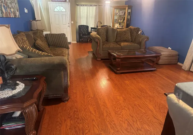 Photo 2 of Single family home for sale at 344 Allenwood Dr, Fort Worth, TX 76134 | MLS# 21324442 | Listing updated on 2026-07-17