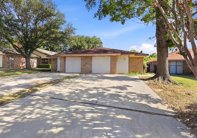 Photo 2 of Single family home for sale at 409 Gabe Ct, Denton, TX 76207 | MLS# 21326235 | Listing updated on 2026-08-31