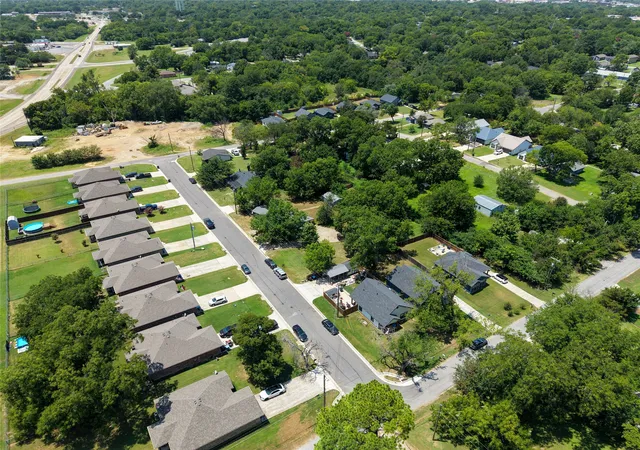 Photo 1 of Manufactured home for sale at 719 E Bullock St, Denison, TX 75021 | MLS# 21326863 | Listing updated on 2026-09-25