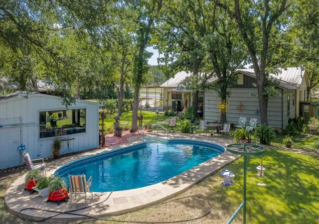 Photo 2 of Single family home for sale at 10202 S S Us Hwy 377, Dublin, TX 76446 | MLS# 21326993 | Listing updated on 2026-09-22