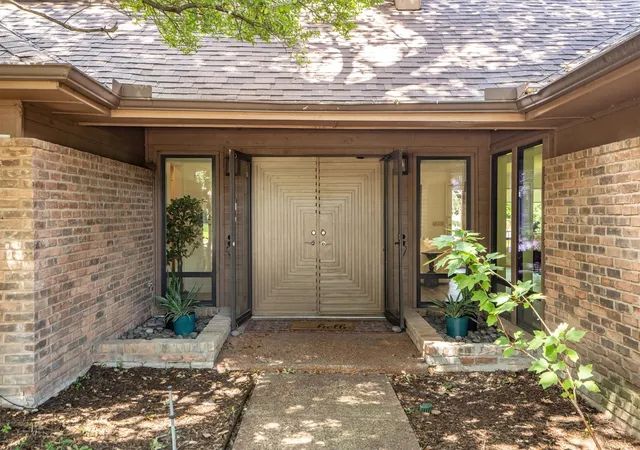 Photo 3 of Single family home for sale at 2428 Trellis Ln, Plano, TX 75075 | MLS# 21325614 | Listing updated on 2026-07-27