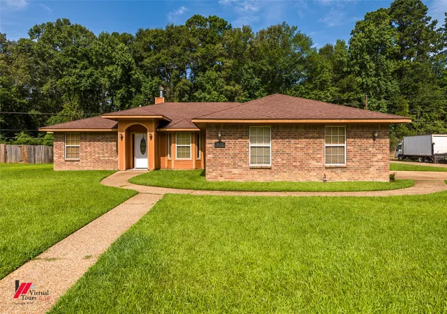 Photo 3 of Single family home for sale at 3002 Long Pines Dr, Shreveport, LA 71119 | MLS# 21316457 | Listing updated on 2026-08-18