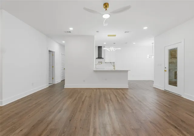 Photo 3 of Single family home for sale at 130 Cedar Elm Rd, Trinidad, TX 75163 | MLS# 21326951 | Listing updated on 2026-08-22