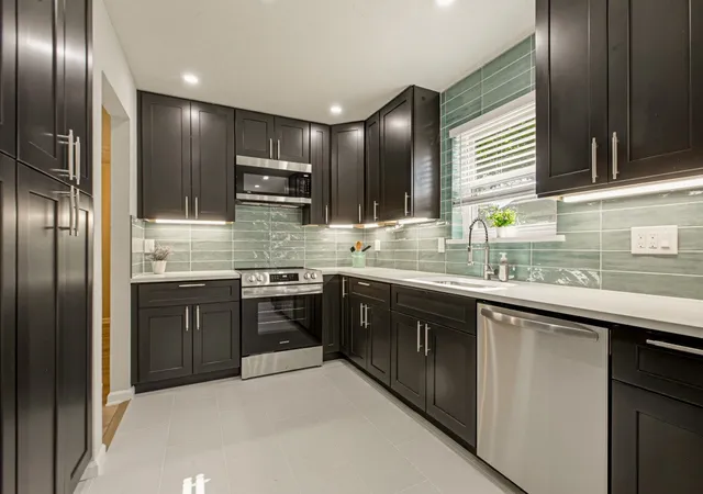 Photo 2 of Single family home for sale at 1904 Clover Trl, Richardson, TX 75081 | MLS# 21325747 | Listing updated on 2026-08-26