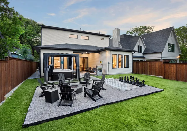 Photo 4 of Single family home for sale at 8922 San Benito Wy, Dallas, TX 75218 | MLS# 21326953 | Listing updated on 2026-07-10