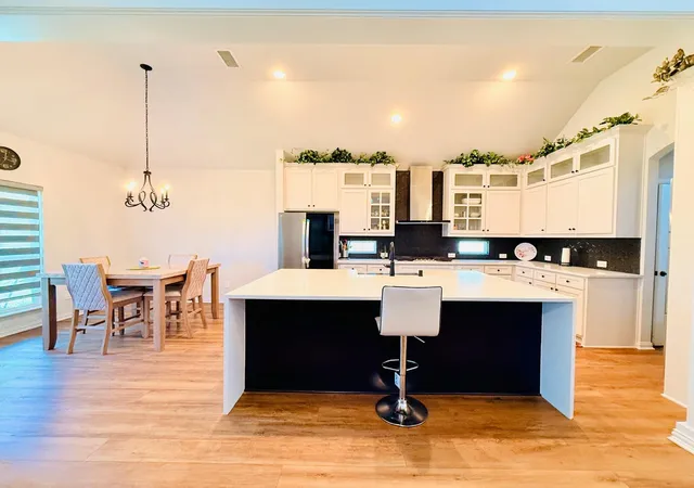 Photo 3 of Single family home for sale at 214 Tradd St, Glenn Heights, TX 75154 | MLS# 21327057 | Listing updated on 2026-07-10