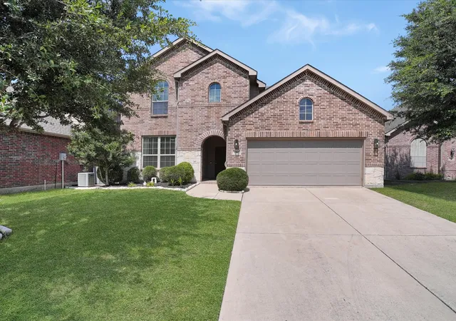 Photo 2 of Single family home for sale at 1907 Hidden Fairway Dr, Wylie, TX 75098 | MLS# 21325191 | Listing updated on 2026-10-07
