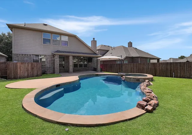 Photo 1 of Single family home for sale at 1907 Hidden Fairway Dr, Wylie, TX 75098 | MLS# 21325191 | Listing updated on 2026-10-07