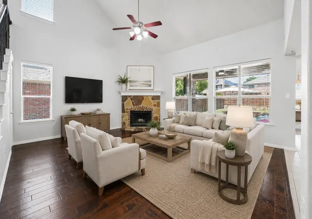 Photo 3 of Single family home for sale at 1907 Hidden Fairway Dr, Wylie, TX 75098 | MLS# 21325191 | Listing updated on 2026-10-07