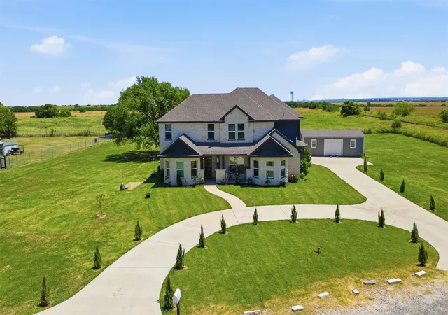 Photo 1 of Sale Pending at 125 Woolard Dr, Alvarado, TX 76009 | MLS# 21327093 | Listing updated on 2026-07-20