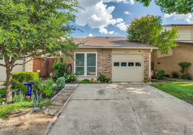 Photo 2 of Townhouse for sale at 2922 Canis Cir, Garland, TX 75044 | MLS# 21327088 | Listing updated on 2026-08-29