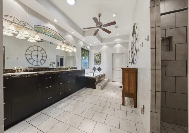 Photo 4 of Single family home for sale at 2547 Groves Dr, Tool, TX 75143 | MLS# 21312215 | Listing updated on 2026-07-10