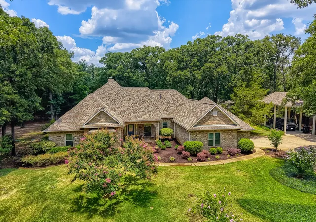 Photo 2 of Single family home for sale at 1573 Oak Bend Dr, Kaufman, TX 75142 | MLS# 21325730 | Listing updated on 2026-08-22