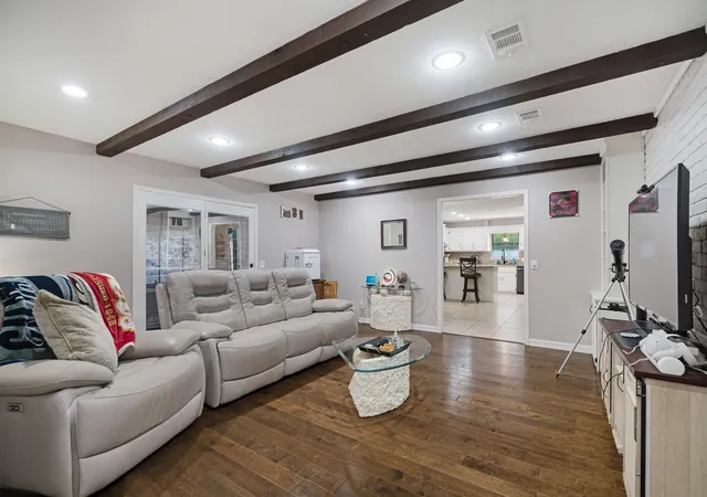 Photo 4 of Single family home for sale at 4030 Shannon Dr, Paris, TX 75462 | MLS# 21324317 | Listing updated on 2026-07-10