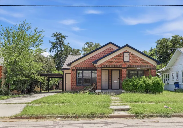Photo 1 of Single family home for sale at 1601 9th St, Brownwood, TX 76801 | MLS# 21326301 | Listing updated on 2026-09-04