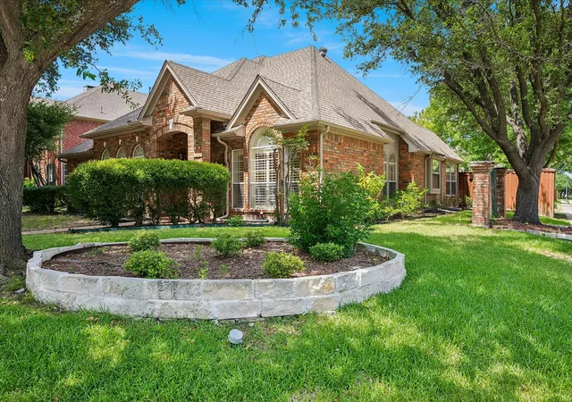 Photo 2 of Sale Pending at 6853 Colonnade Dr, Plano, TX 75024 | MLS# 21325288 | Listing updated on 2026-07-22