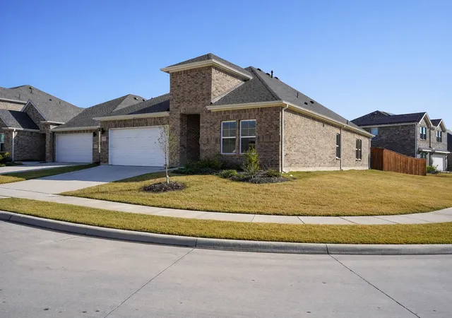 Photo 2 of Single family home for sale at 655 Scarlett St, Forney, TX 75126 | MLS# 21327177 | Listing updated on 2026-07-11