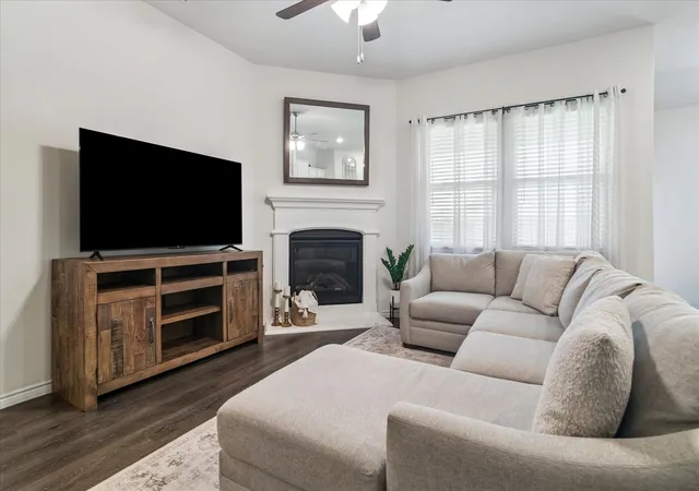 Photo 3 of Single family home for sale at 10330 Quail Pointe Rd, Aubrey, TX 76227 | MLS# 21323987 | Listing updated on 2026-08-24