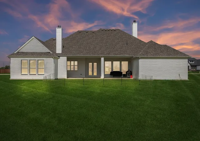 Photo 3 of Single family home for sale at 1751 Blackfoot Pkwy, Waxahachie, TX 75165 | MLS# 21322775 | Listing updated on 2026-08-22