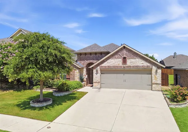Photo 1 of Sale Pending at 6053 Shiner Dr, Fort Worth, TX 76179 | MLS# 21316430 | Listing updated on 2026-08-31