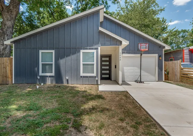 Photo 2 of Single family home for sale at 2643 Exline St, Dallas, TX 75215 | MLS# 21327282 | Listing updated on 2026-07-10