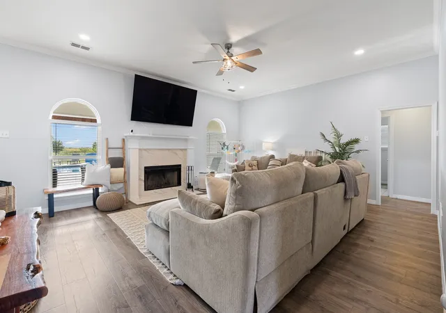 Photo 4 of Sale Pending at 3222 Greathouse Rd, Waxahachie, TX 75167 | MLS# 21326399 | Listing updated on 2026-08-29