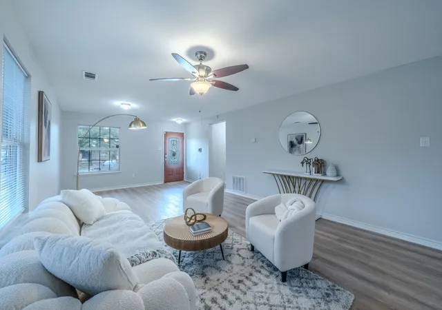 Photo 3 of Sale Pending at 6131 Balcony Ln, Dallas, TX 75241 | MLS# 21325789 | Listing updated on 2026-07-27