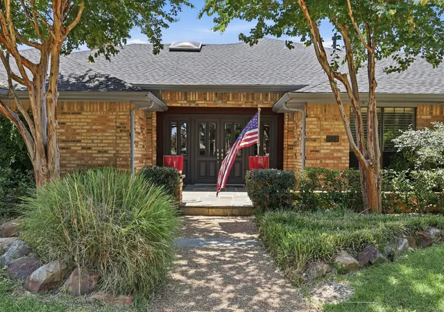 Homes for sale in Plano, TX | 5832 Gallant Fox Ln, Plano, TX 75093 | MLS# 21323951