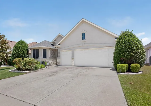 Photo 2 of Sale Pending at 9121 Perimeter St, Denton, TX 76207 | MLS# 21324892 | Listing updated on 2026-10-07