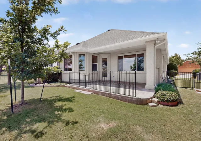Photo 4 of Sale Pending at 9121 Perimeter St, Denton, TX 76207 | MLS# 21324892 | Listing updated on 2026-10-07