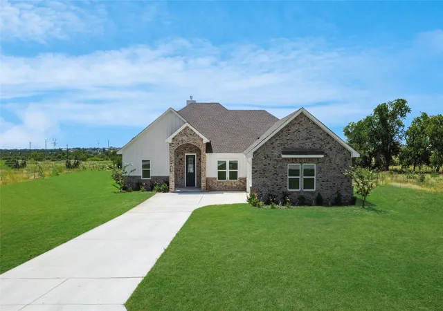 Photo 1 of Single family home for sale at 1020 Don Eve Ct, Azle, TX 76020 | MLS# 21322570 | Listing updated on 2026-10-02