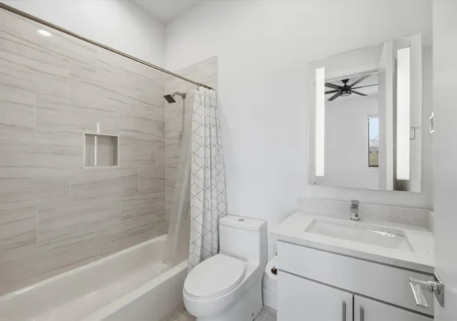 Photo 4 of Townhouse for sale at 1920 Dowgate Ct, Dallas, TX 75204 | MLS# 21327387 | Listing updated on 2026-07-11
