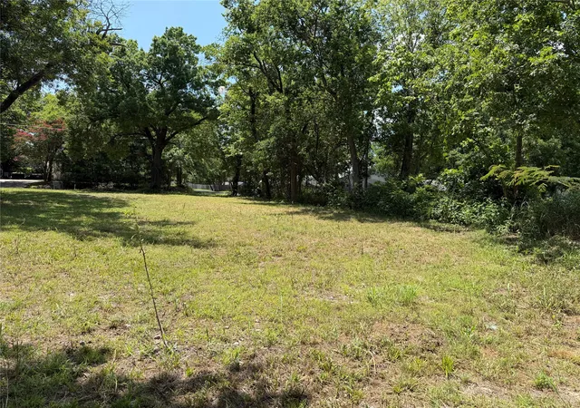 Photo 3 of Land for sale at 901 S Bryant Ave, Sherman, TX 75092 | MLS# 21323680 | Listing updated on 2026-07-10
