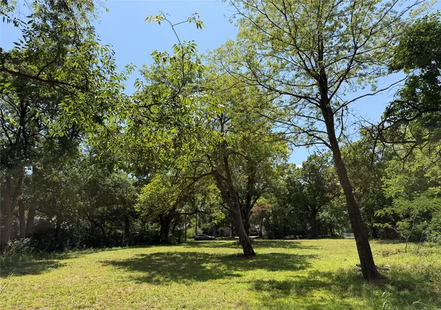 Photo 4 of Land for sale at 901 S Bryant Ave, Sherman, TX 75092 | MLS# 21323680 | Listing updated on 2026-07-10