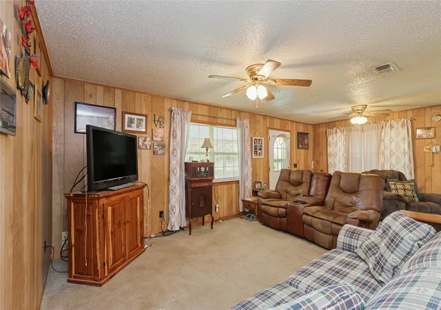 Photo 3 of Single family home for sale at 180 County Road 4255, De Kalb, TX 75559 | MLS# 21327360 | Listing updated on 2026-08-22