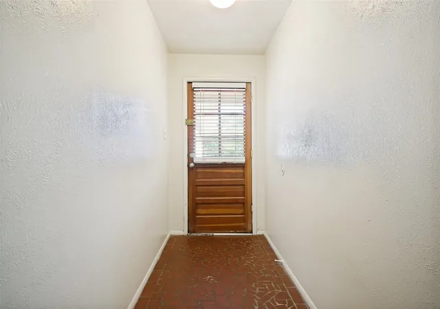 4th image of 712 Chisholm Trl, Denton, TX 76209 | MLS# 21326165