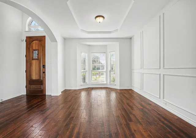 Photo 3 of Single family home for sale at 2605 Tall Meadows Dr, Midlothian, TX 76065 | MLS# 21326479 | Listing updated on 2026-10-02