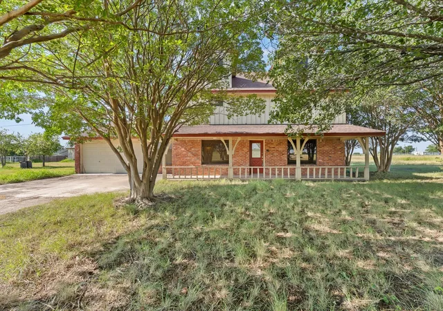 Photo 3 of Sale Pending at 4709 W Fm 917, Godley, TX 76044 | MLS# 21324328 | Listing updated on 2026-08-22