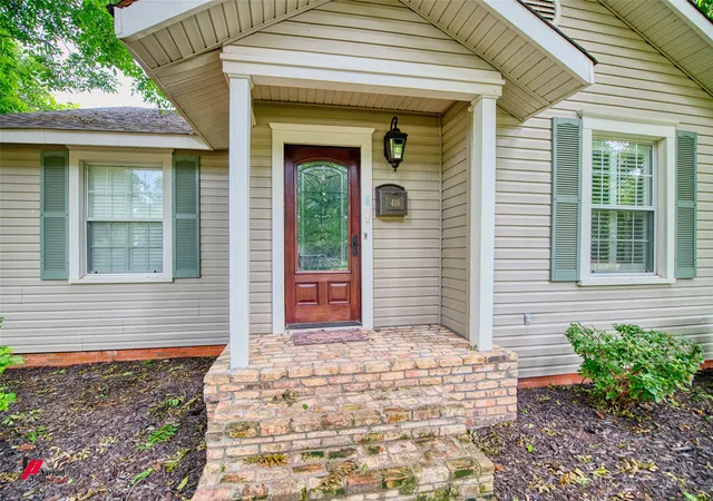 Photo 2 of Single family home for sale at 416 Albany Ave, Shreveport, LA 71105 | MLS# 21327461 | Listing updated on 2026-07-10