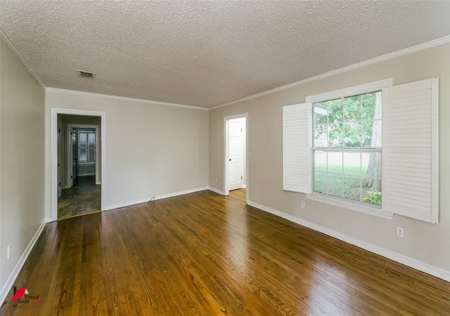 Photo 3 of Single family home for sale at 416 Albany Ave, Shreveport, LA 71105 | MLS# 21327461 | Listing updated on 2026-07-10