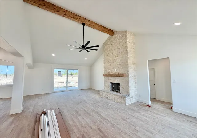 Photo 2 of Single family home for sale at 2013 Collin St, Weatherford, TX 76085 | MLS# 21327460 | Listing updated on 2026-09-26
