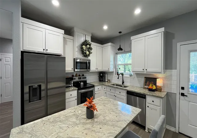 Photo 4 of Single family home for sale at 206 Beckham St W, Sulphur Springs, TX 75482 | MLS# 21325909 | Listing updated on 2026-07-10