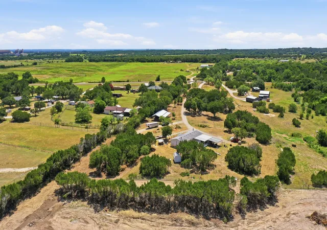 Photo 1 of Manufactured home for sale at 7237 Hayworth Hwy, Granbury, TX 76048 | MLS# 21322483 | Listing updated on 2026-08-26