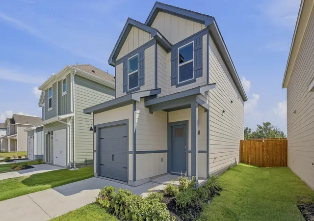 Photo 2 of Single family home for sale at 6207 Silver Maple Wy, Princeton, TX 75407 | MLS# 21327559 | Listing updated on 2026-10-07