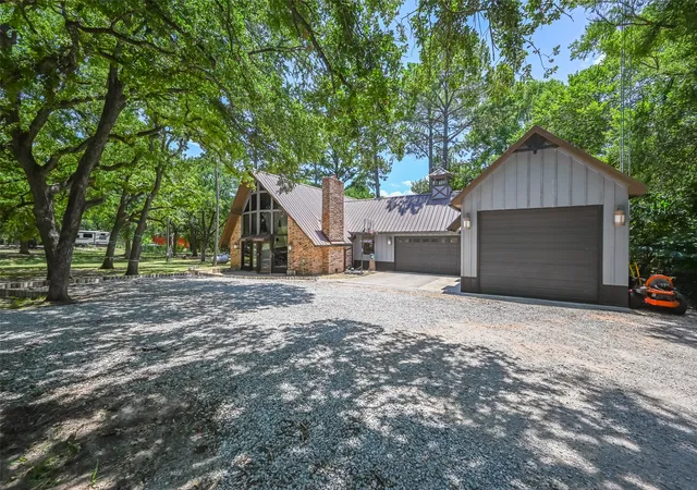 Photo 2 of Single family home for sale at 5319 Us Hwy 380, Bridgeport, TX 76426 | MLS# 21321833 | Listing updated on 2026-07-28