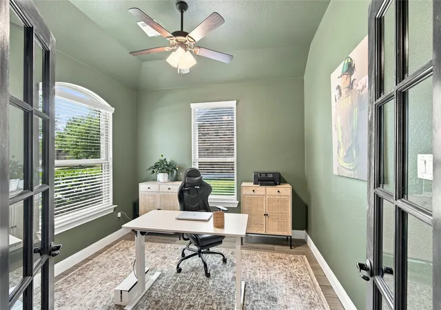 Photo 3 of Sale Pending at 205 Canterbury Ct, Midlothian, TX 76065 | MLS# 21327372 | Listing updated on 2026-08-25