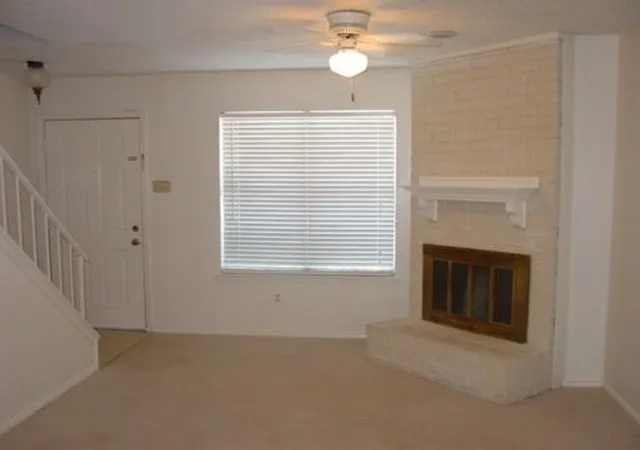 Photo 2 of Townhouse for sale at 110 Graystone Pl, Duncanville, TX 75137 | MLS# 21327557 | Listing updated on 2026-07-16