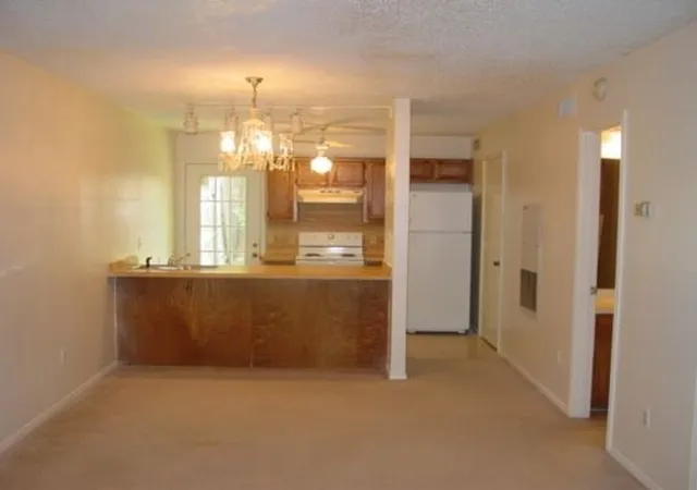 Photo 4 of Townhouse for sale at 110 Graystone Pl, Duncanville, TX 75137 | MLS# 21327557 | Listing updated on 2026-07-16