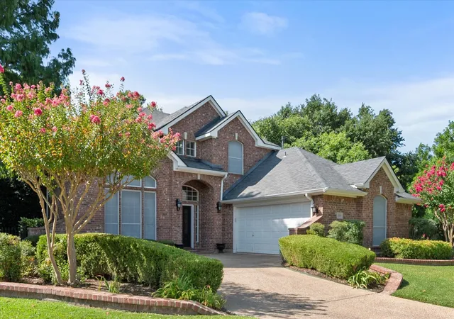 Photo 1 of Single family home for sale at 1200 Danbury Dr, Mansfield, TX 76063 | MLS# 21323624 | Listing updated on 2026-09-23